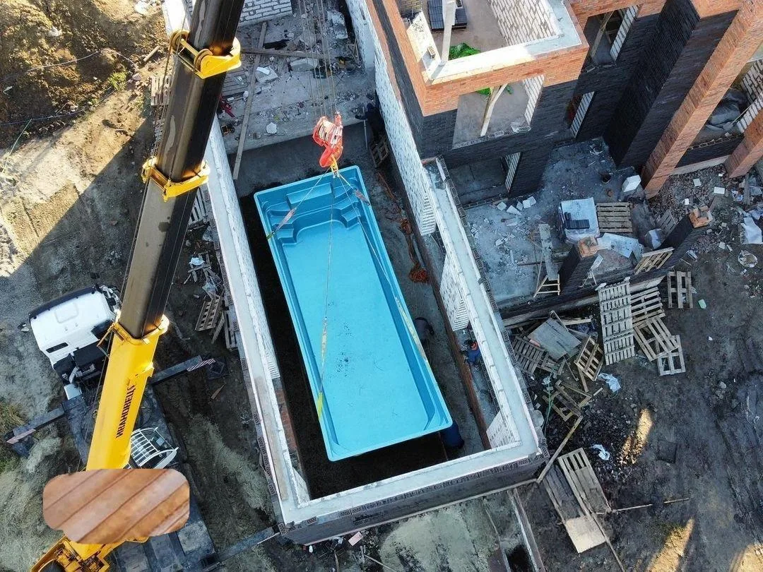 Laguna 9 — зона отдыха у бассейна в Жигулевске